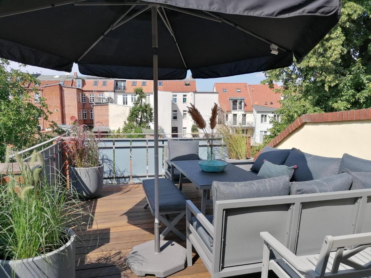 Townhouse Altstadt Wismar Upper Apartment mit zwei Terrassen Exterior foto
