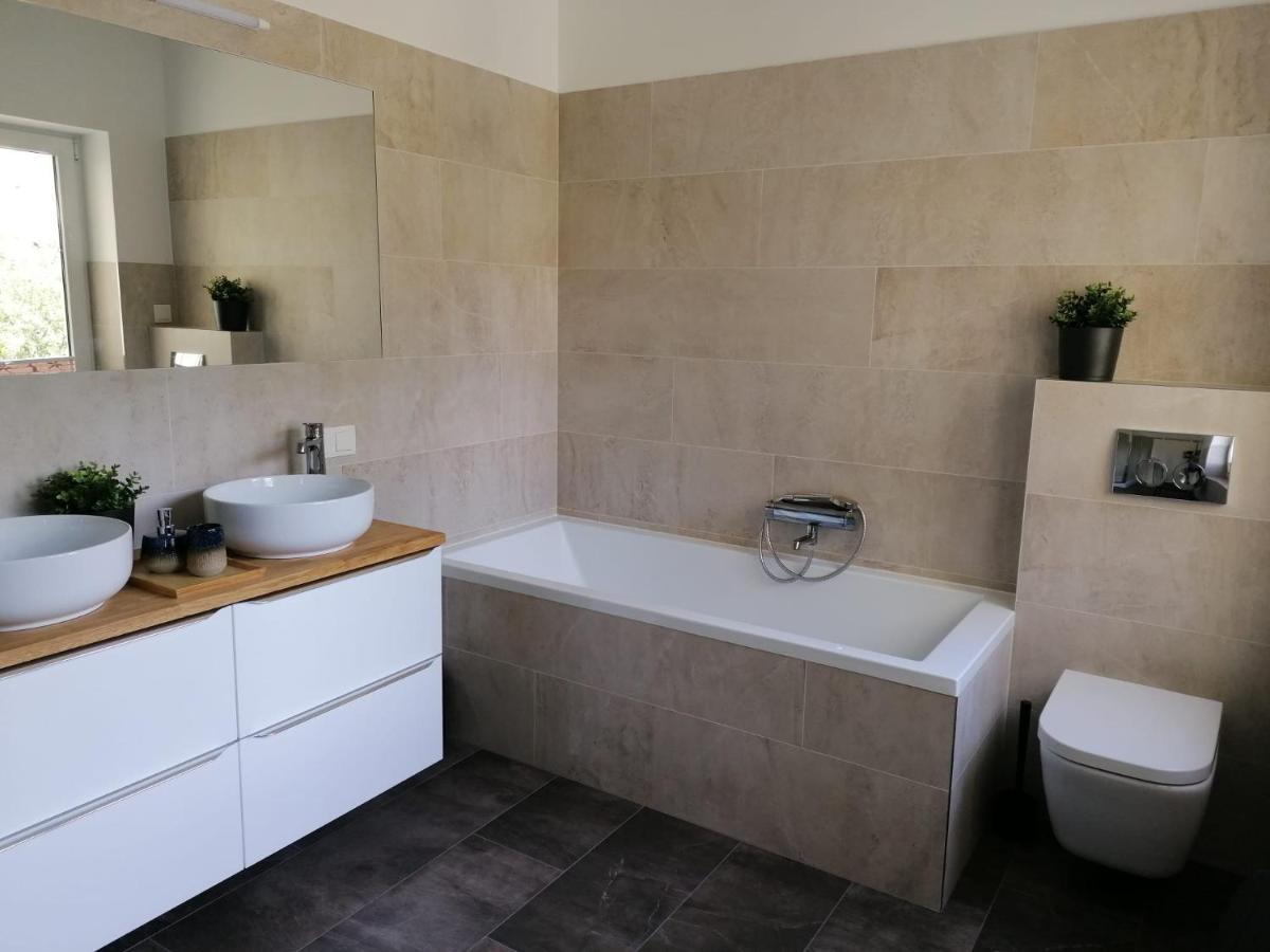 Townhouse Altstadt Wismar Upper Apartment mit zwei Terrassen Exterior foto